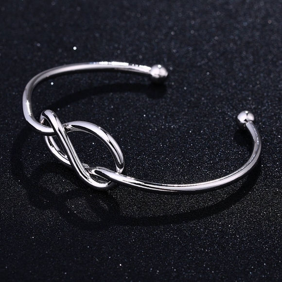 Love Knot Bracelet Gold - Picture 5 of 5